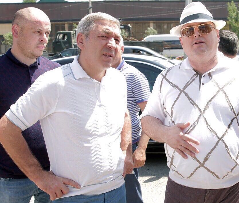 Абдусамад Гамидов посетил дом на пр. Акушинского, где произошел пожар